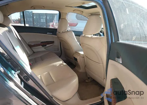 2011 Honda Accord 2.4 Ex-L из США, поврежденный, VIN 1HGCP2F84BA044194